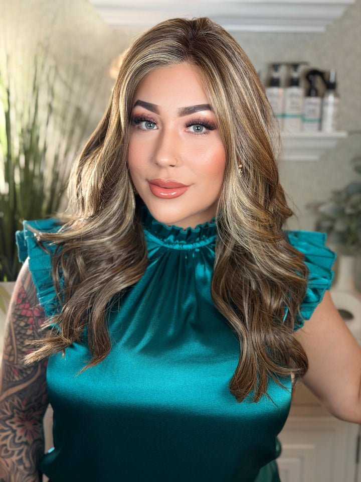 PRETTY POISON - Frosted Pecan