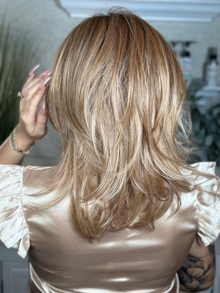 ELEGANCE AWAITS - Frosted Honeycomb