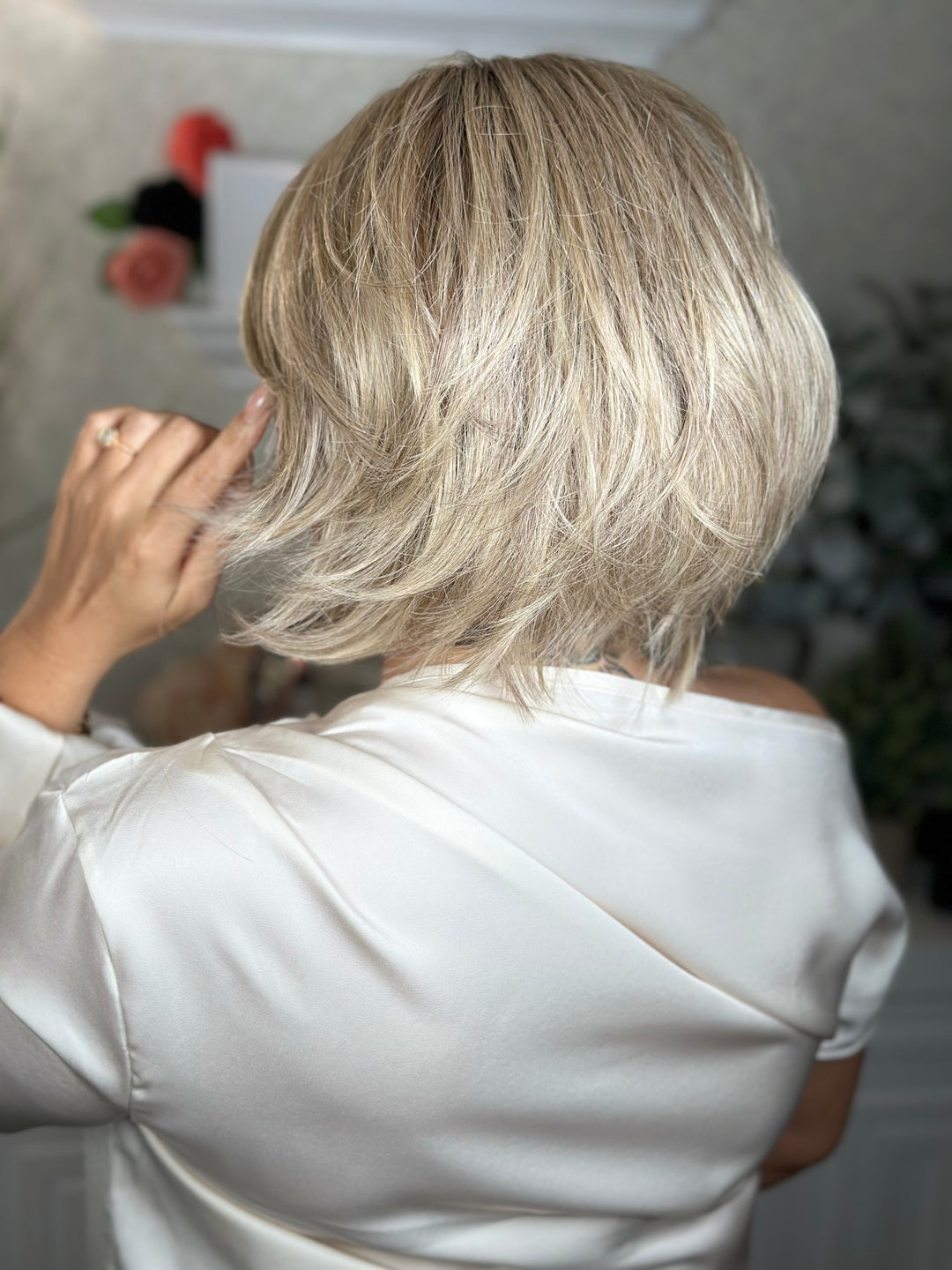 THE JULIE - Broadway Blonde