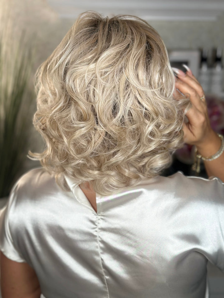 TENDER WHISPERS - Paparazzi Blonde
