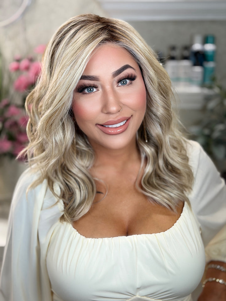 RULE BREAKER - Sandy Blonde