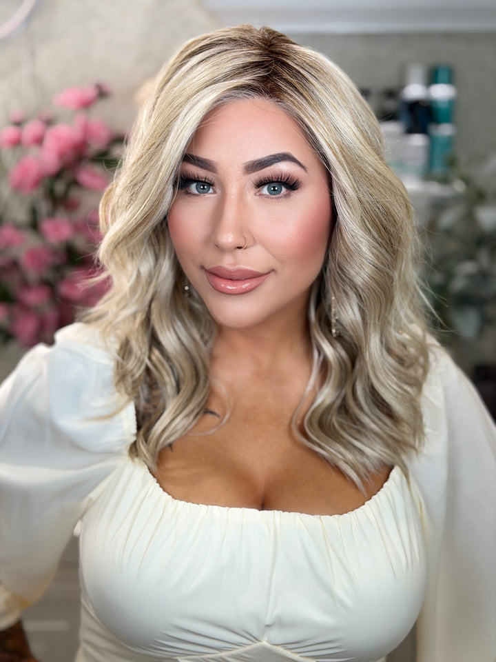 RULE BREAKER - Sandy Blonde