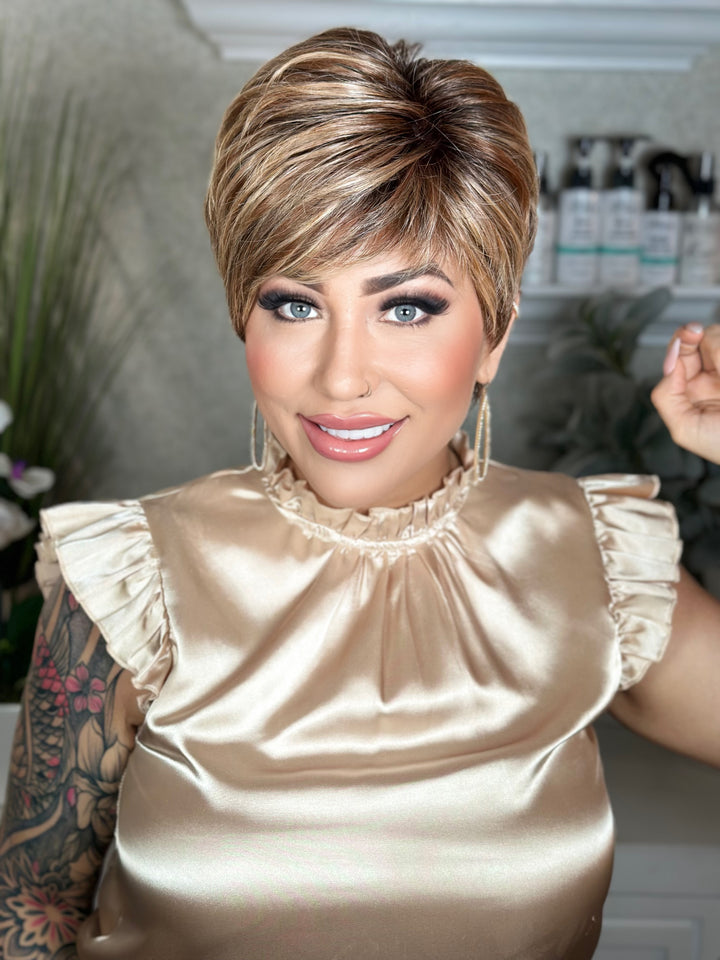 FEELING FAB - Toasted Almond