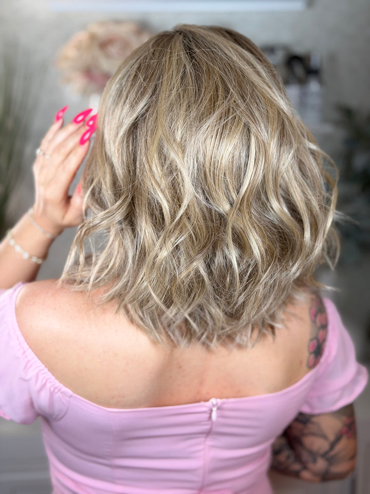 PRACTICALLY PERFECT - Soft Beige Blonde