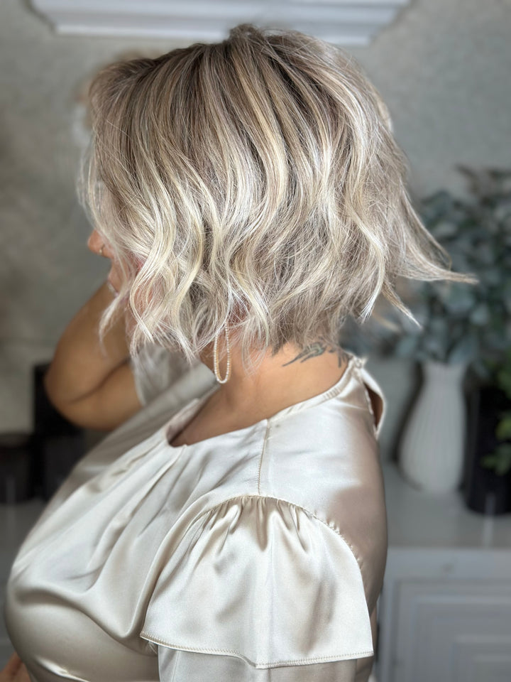 FIRST CLASS - Toasted Coconut Blonde