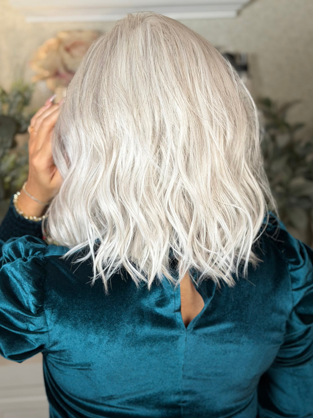 SPEED DIAL - Burnished Snow