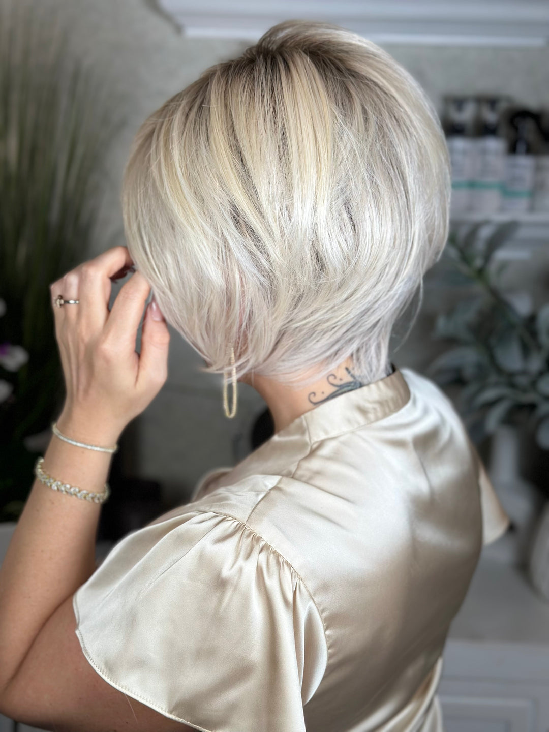 PRECIOUS MOMENT - Hollywood Blonde