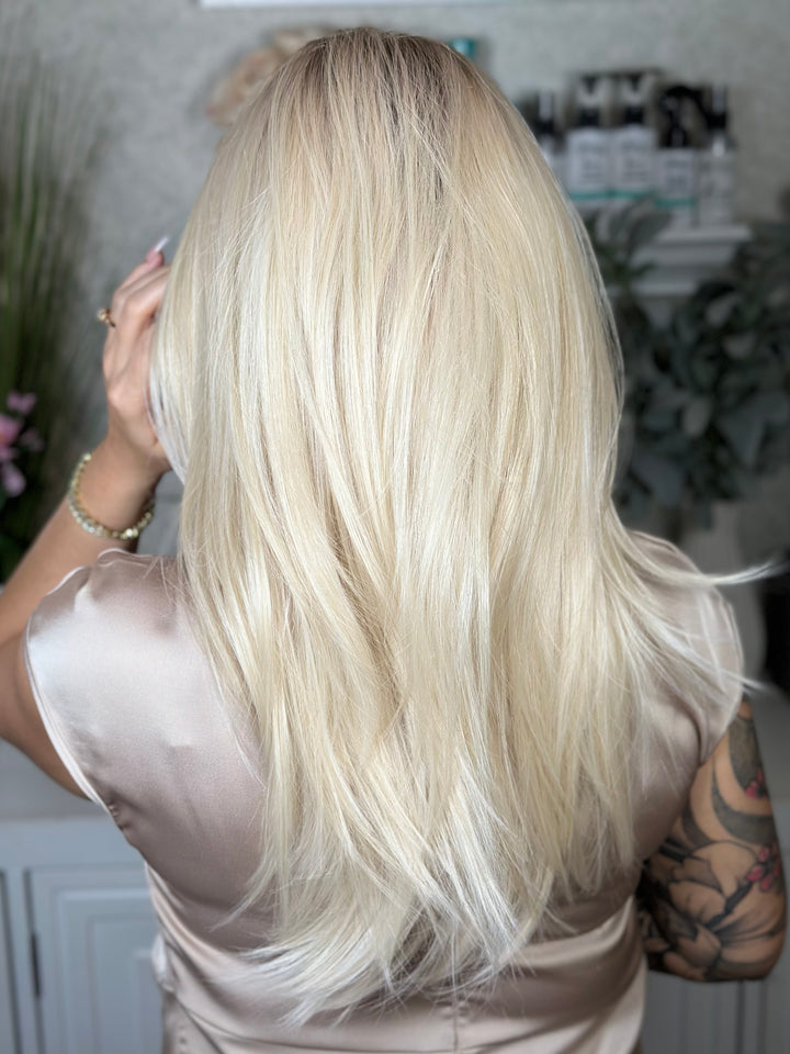 INFINITE HEART - Hollywood Blonde