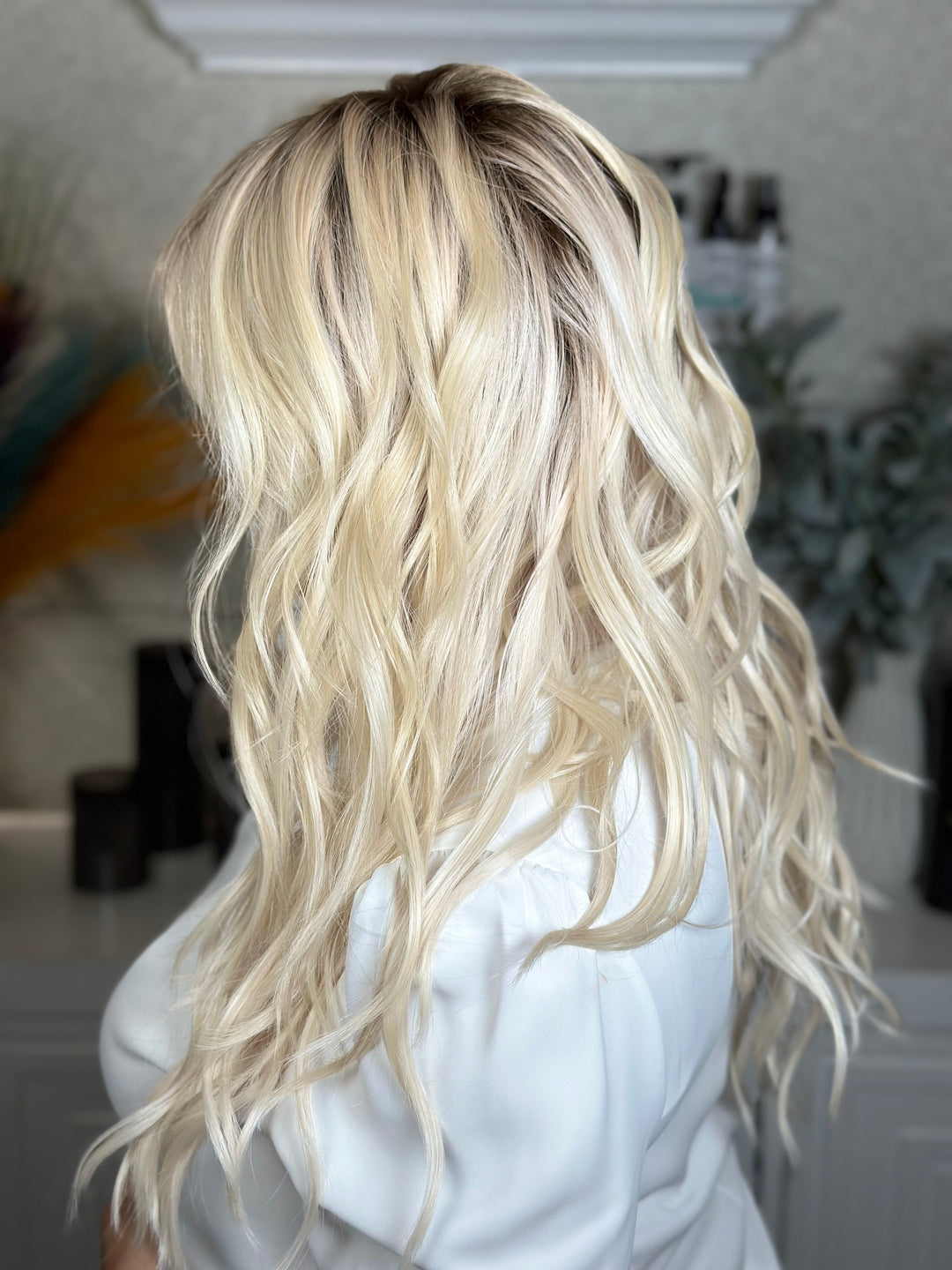 SWEET ROMANCE - Hollywood Blonde