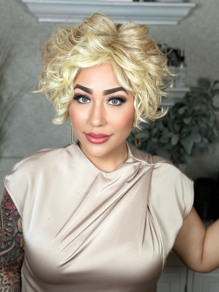 SASSY MISFIT - Cashmere Cream*