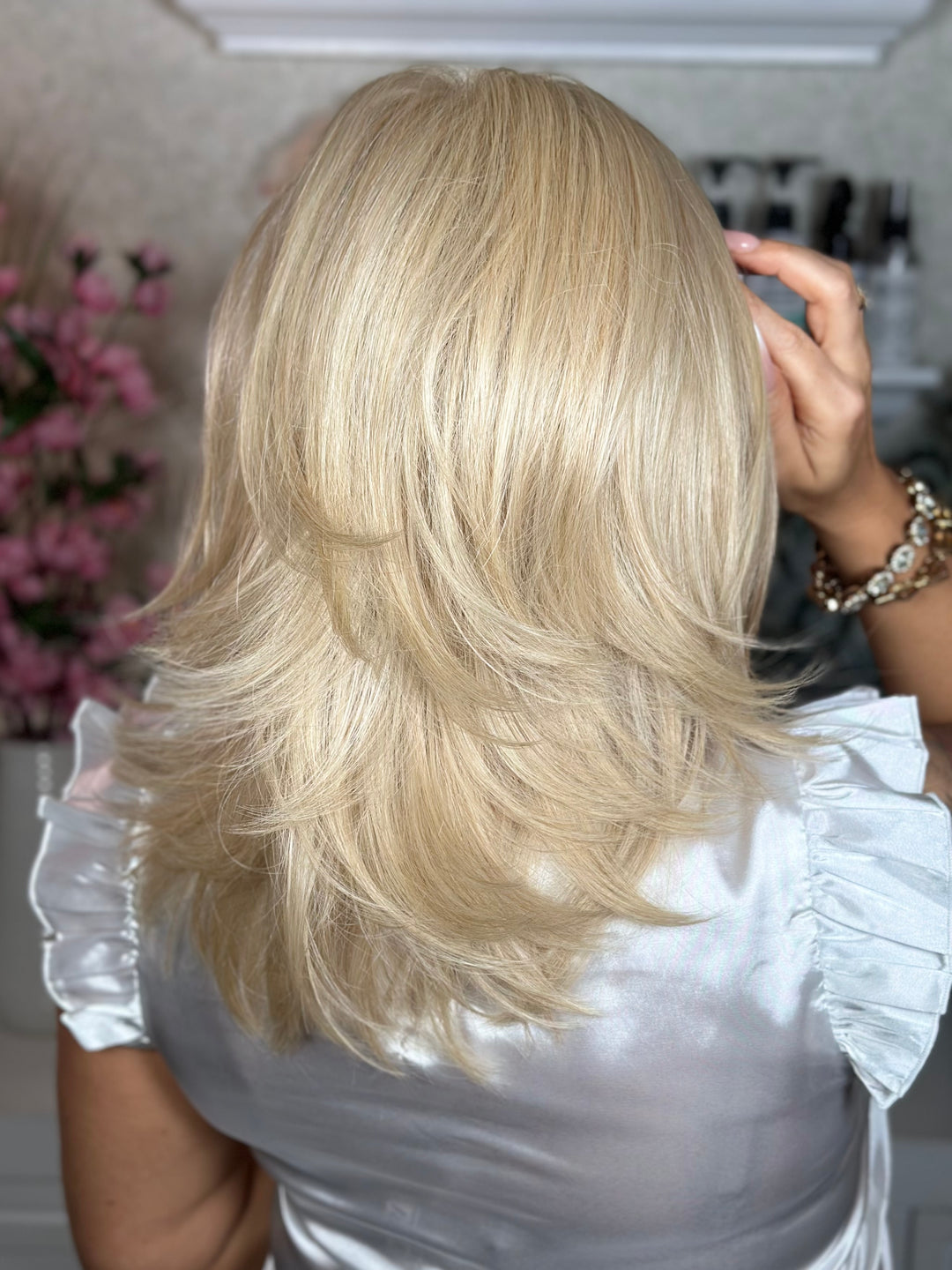 ELEGANCE AWAITS - Champagne Blonde (No Root)