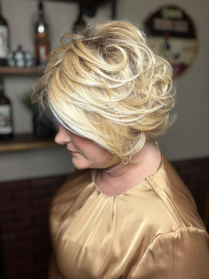SOFT FOCUS - Frosted Honey Blonde