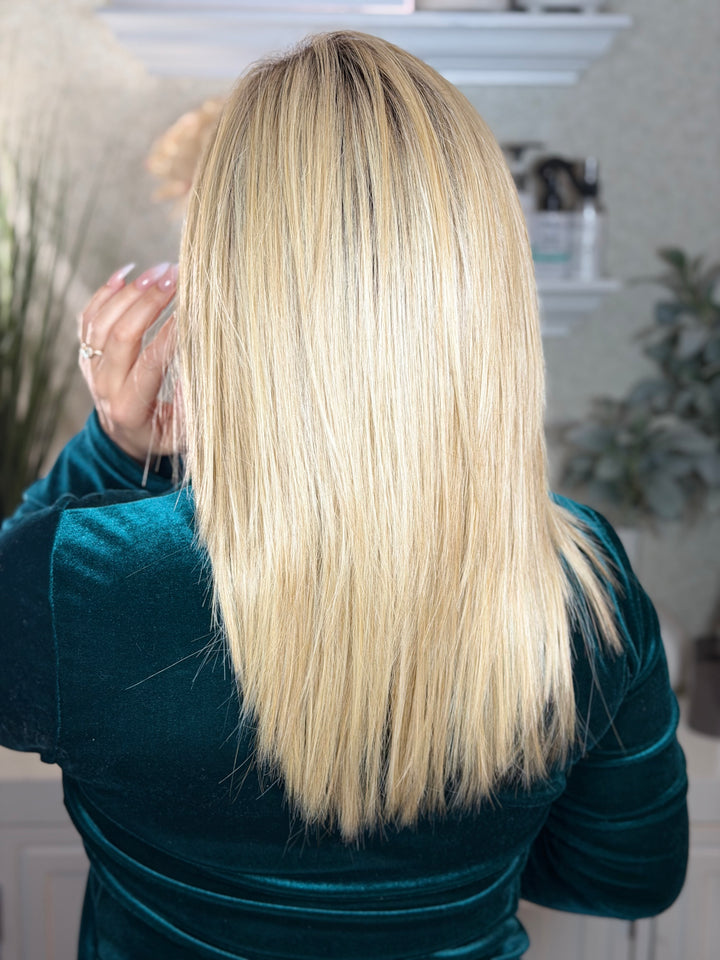 RUNWAY WALK - Buttercream Blonde