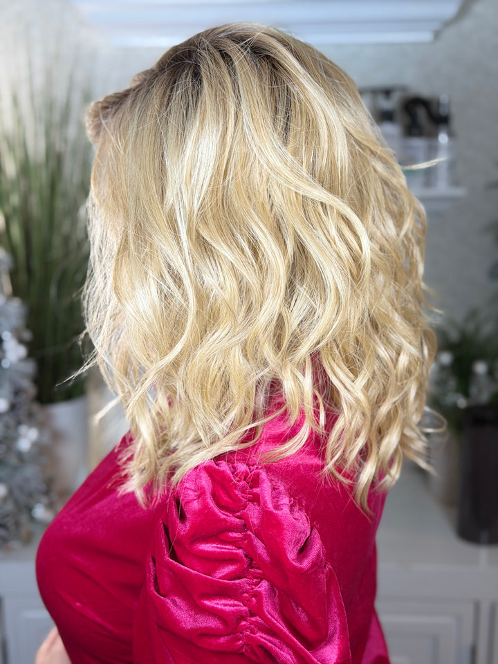 CAPTURE THIS - Buttercream Blonde