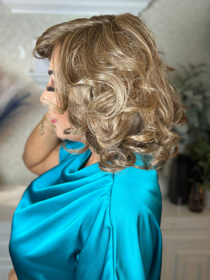 PICTURE PERFECT - Almond Swirl