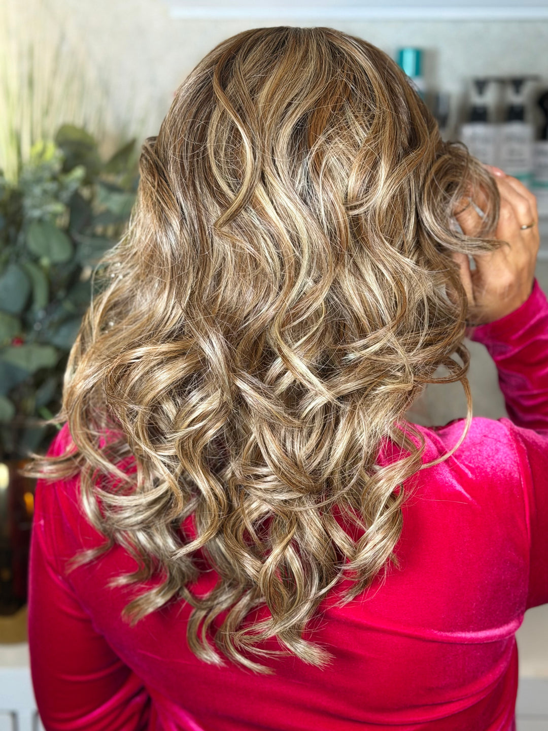 BOMBSHELL BEAUTY - Walnut Latte