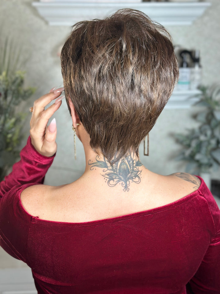 BORN WILD - Chocolate Cake*