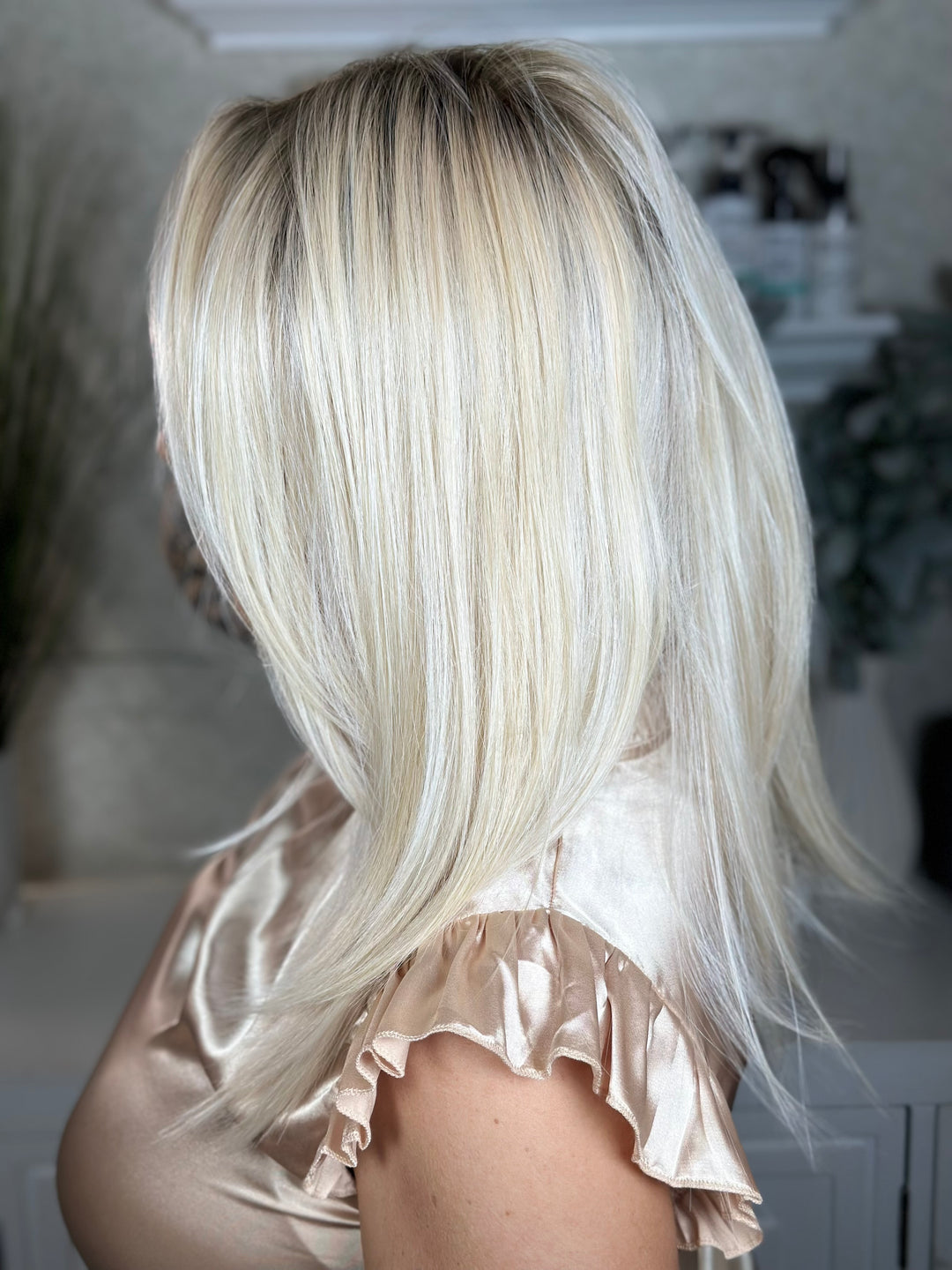 INFINITE LOVE - Hollywood Blonde
