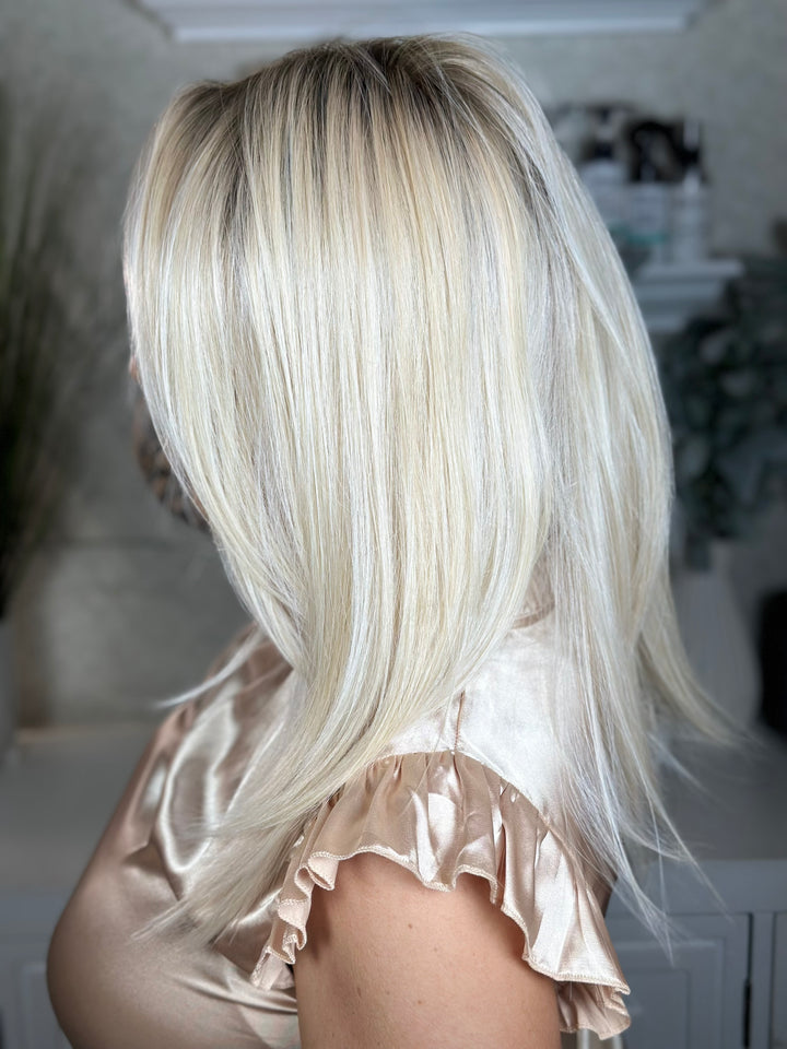 INFINITE LOVE - Hollywood Blonde