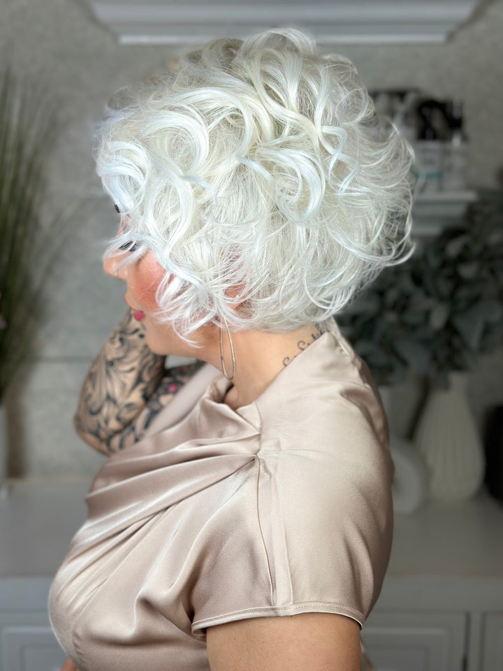 SASSY MISFIT - Cloud Nine