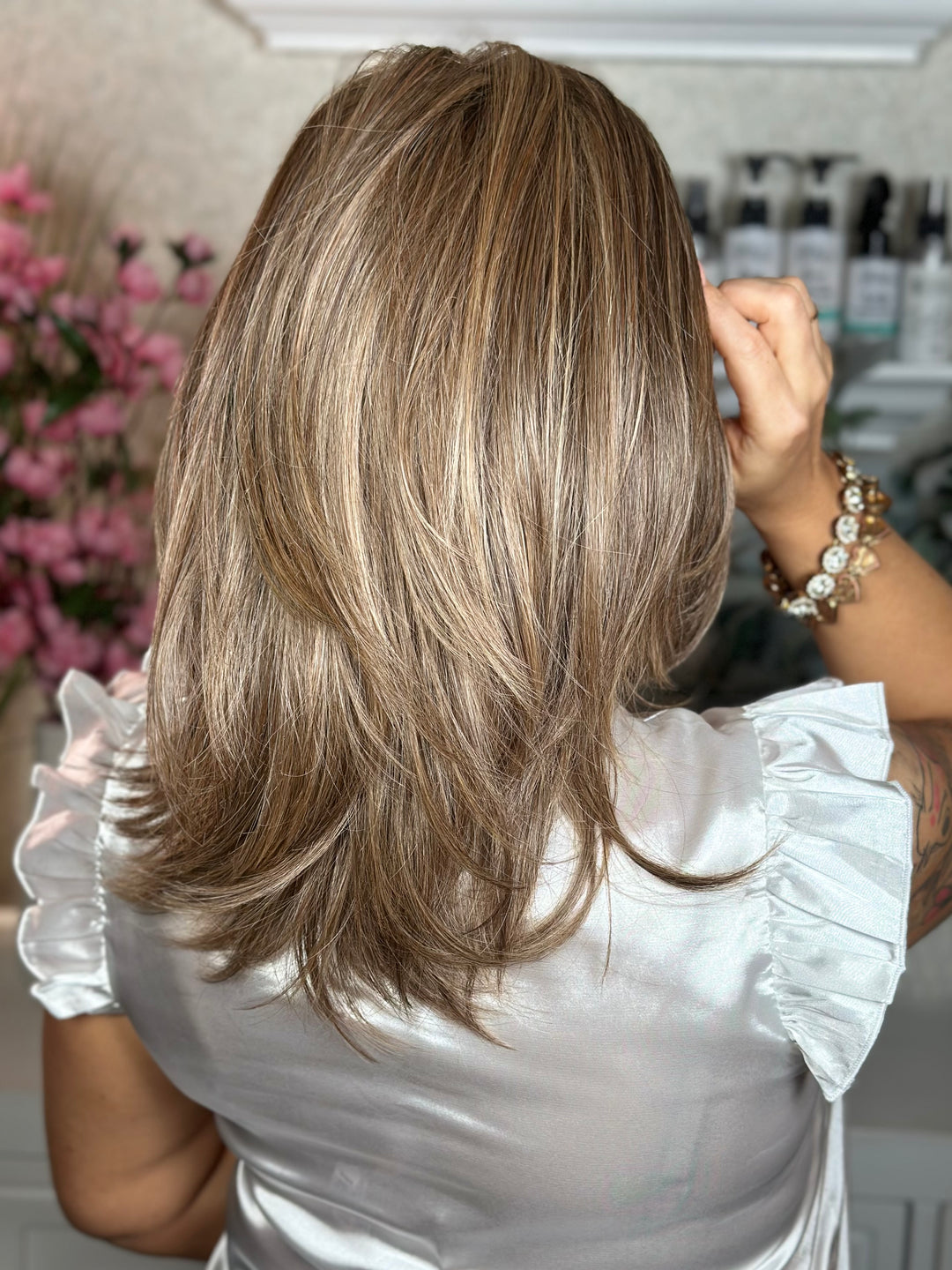 ELEGANCE AWAITS - Almond Swirl