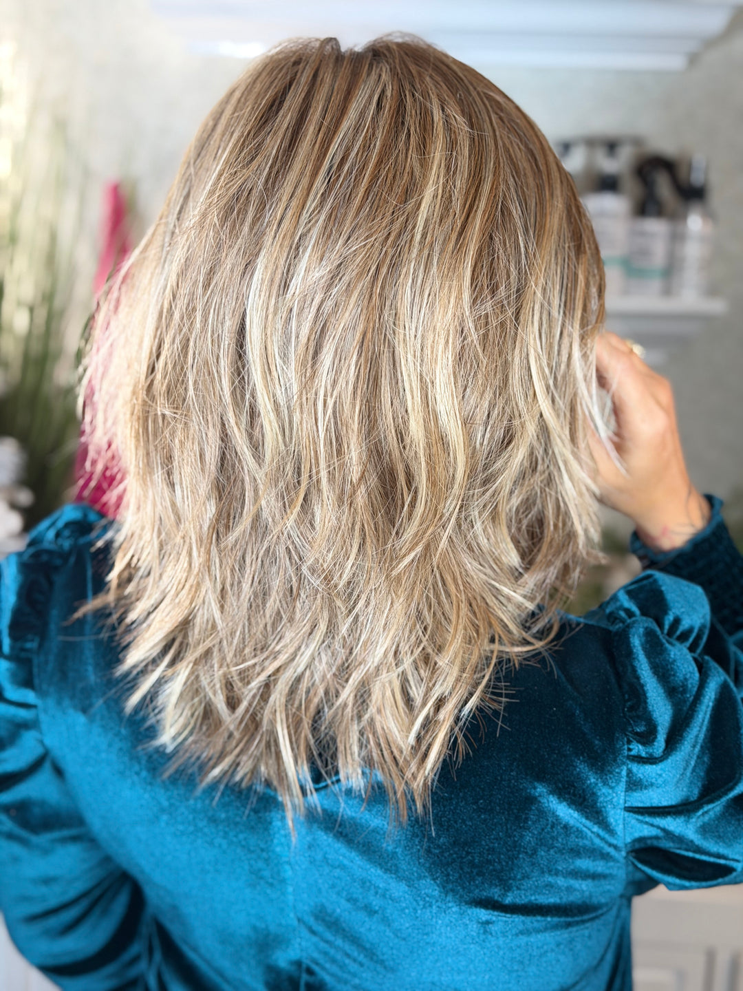 LUCKY BREAK - Almond Latte