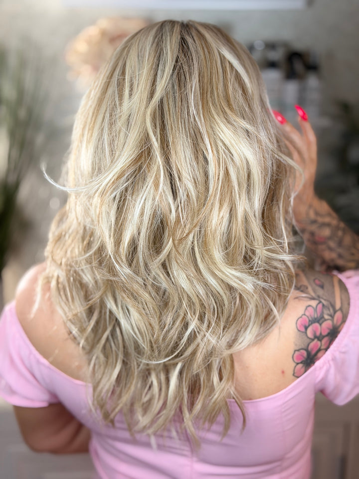 FORBIDDEN FAVOR - Sandy Blonde