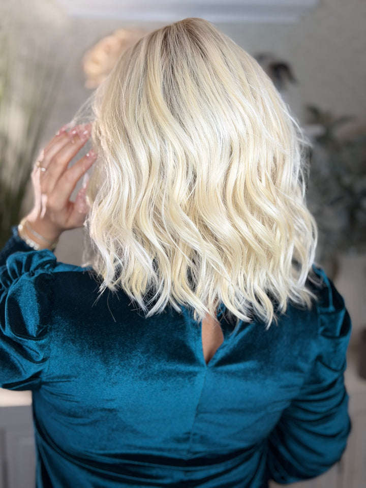 SPEED DIAL - Swedish Blonde