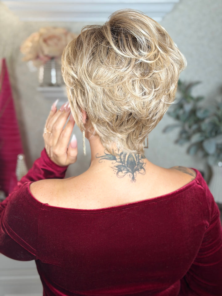 NEWS BREAK - Sunlit Beige Blonde