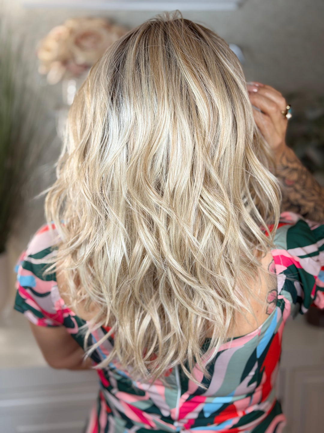 WORLD FAMOUS - Sandy Blonde
