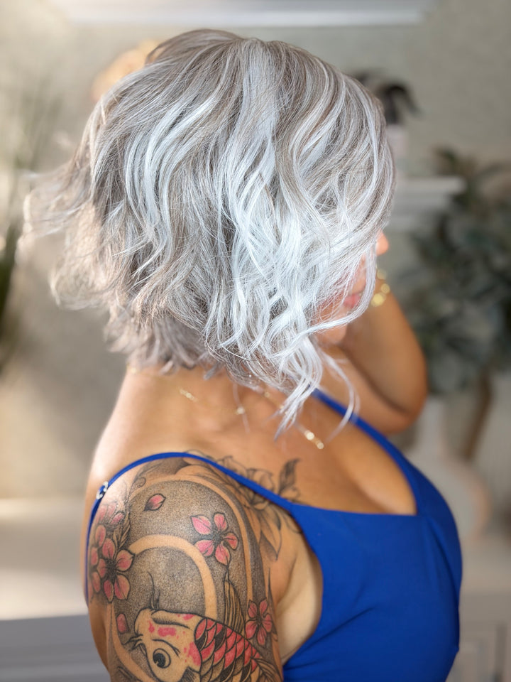 BOLD MOVE - Burnished Grey