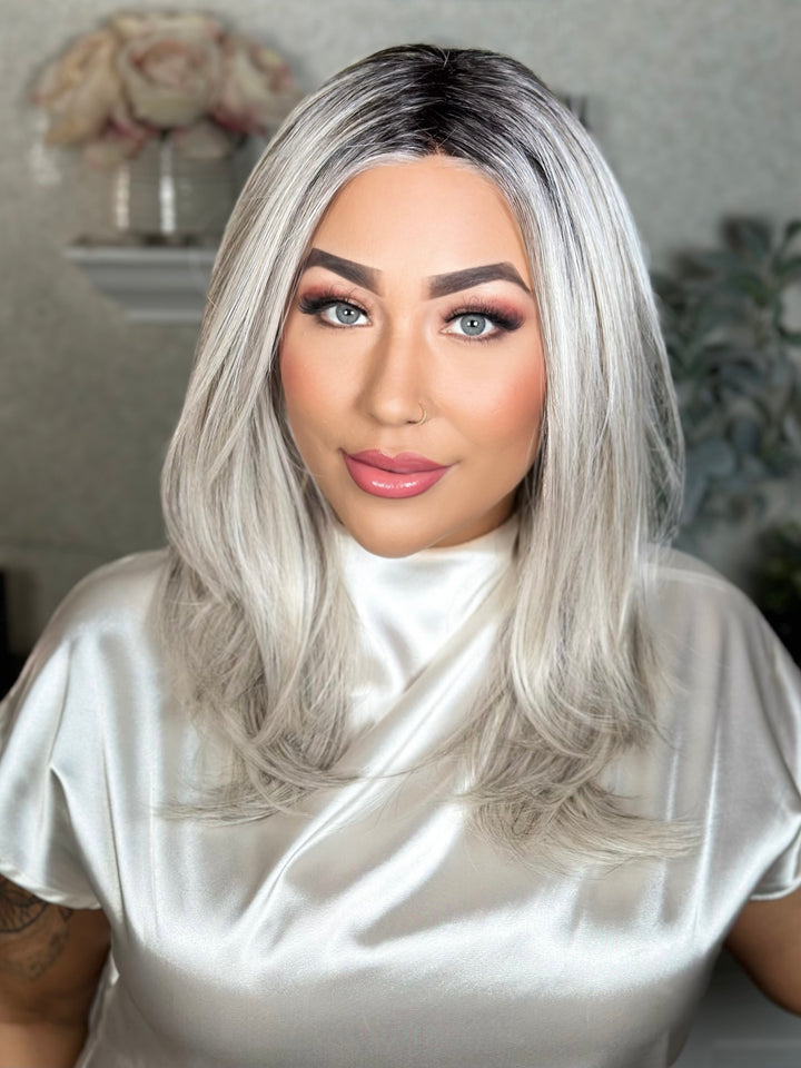 GRAND ENTRANCE - Stone Blonde*