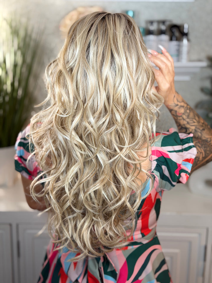 ROMANTIC GETAWAY - Sandy Blonde*