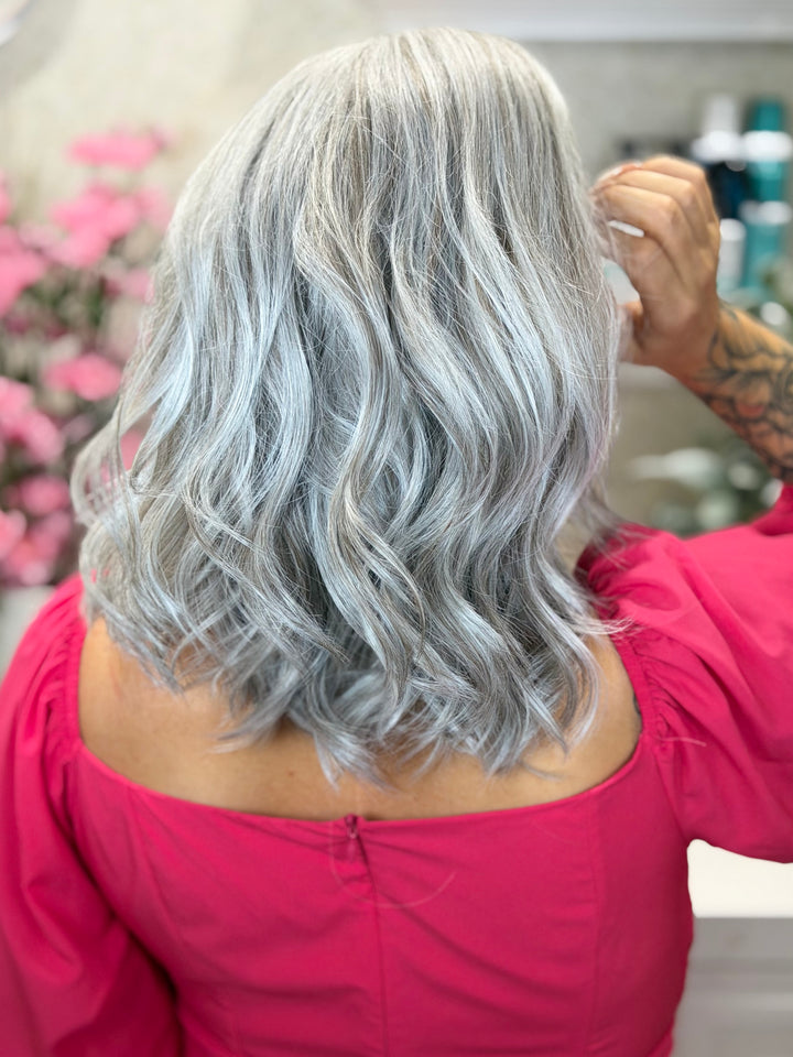 WELL VERSED - Burnished Grey
