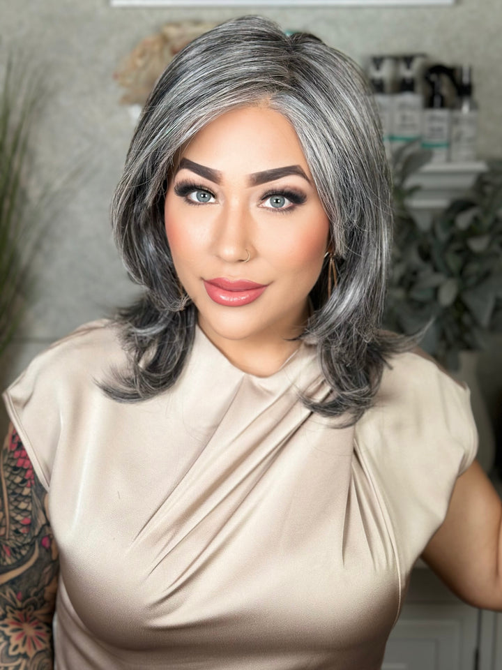 ELEGANCE AWAITS - Salt & Pepper*