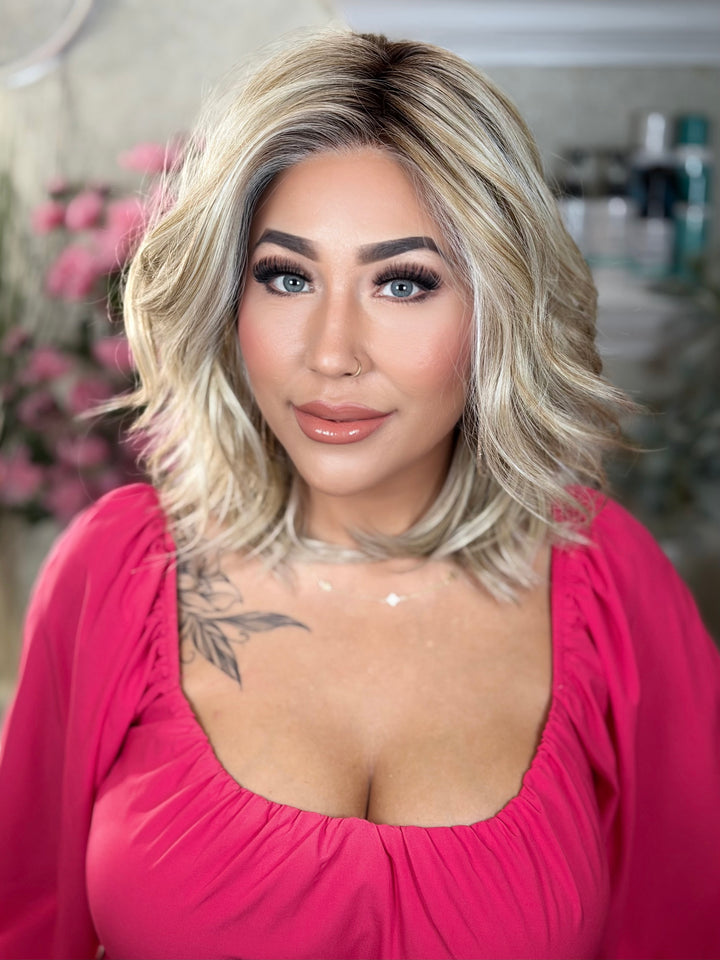 WELL VERSED - Sandy Blonde