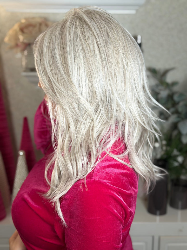 TOTAL SEDUCTION - Burnished Snow
