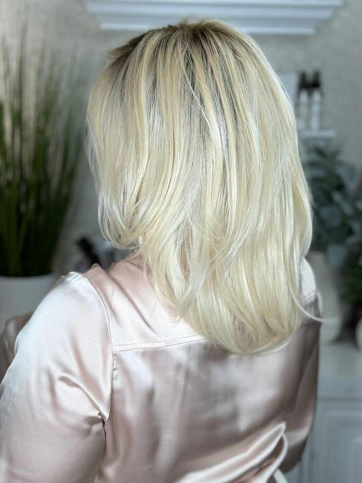 ELEGANCE AWAITS - Hollywood Blonde