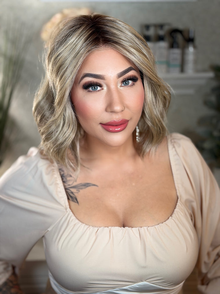 JUST THRIVE - Soft Beige Blonde