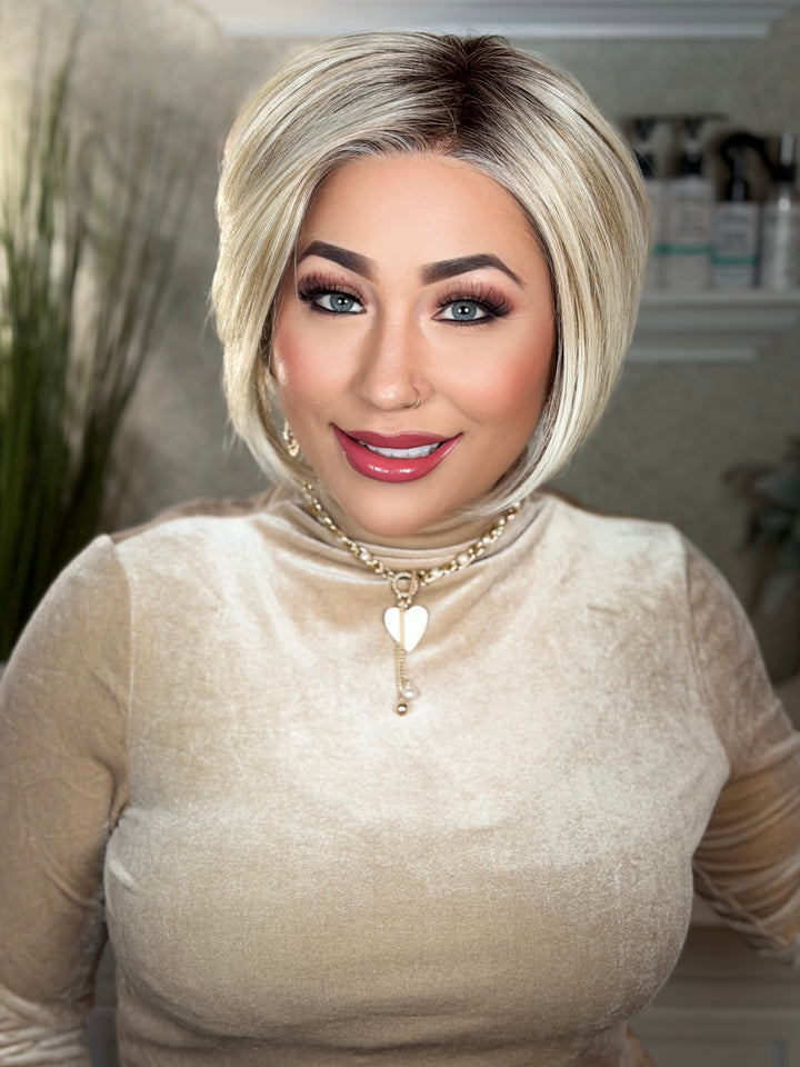 THE BOBBIEJO - Executive Blonde