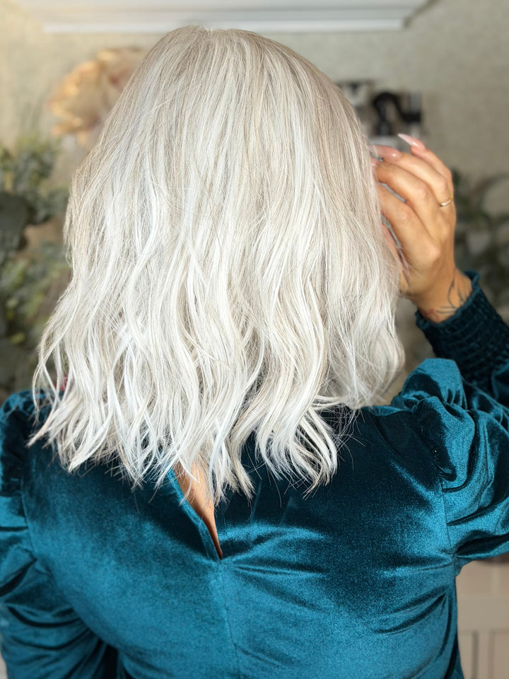 SPEED DIAL - Burnished Snow