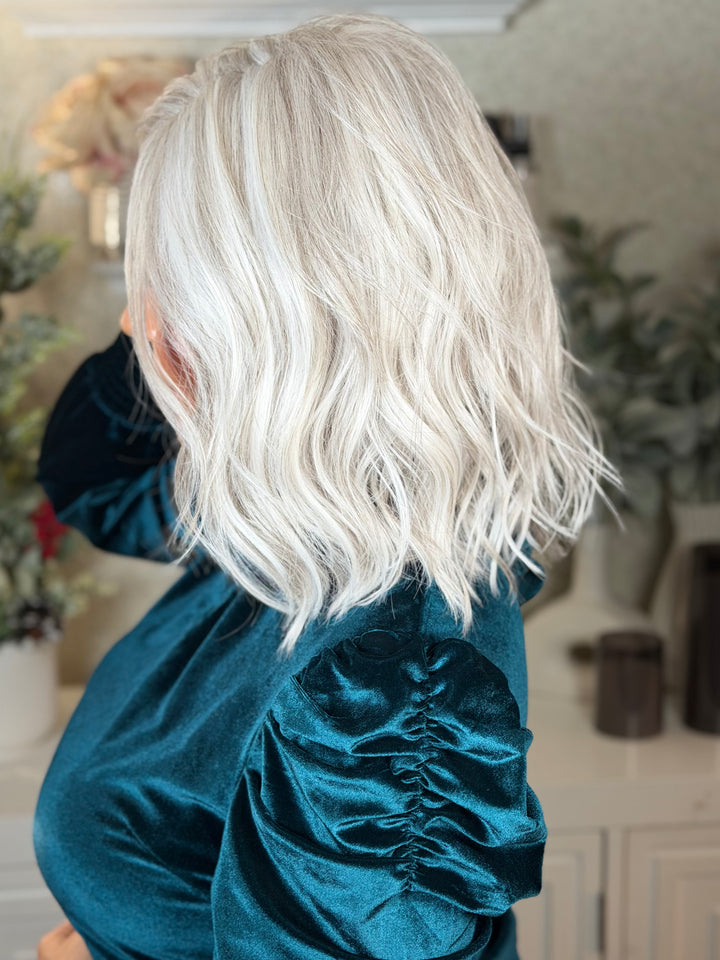 SPEED DIAL - Burnished Snow