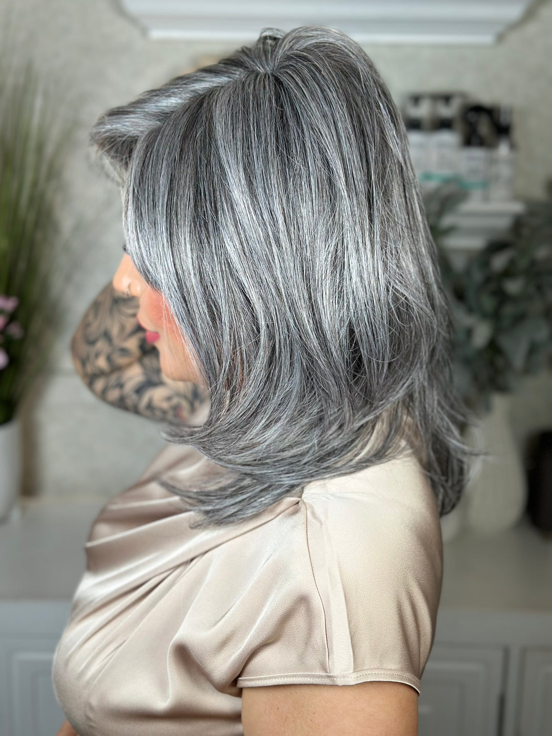 ELEGANCE AWAITS - Salt & Pepper*