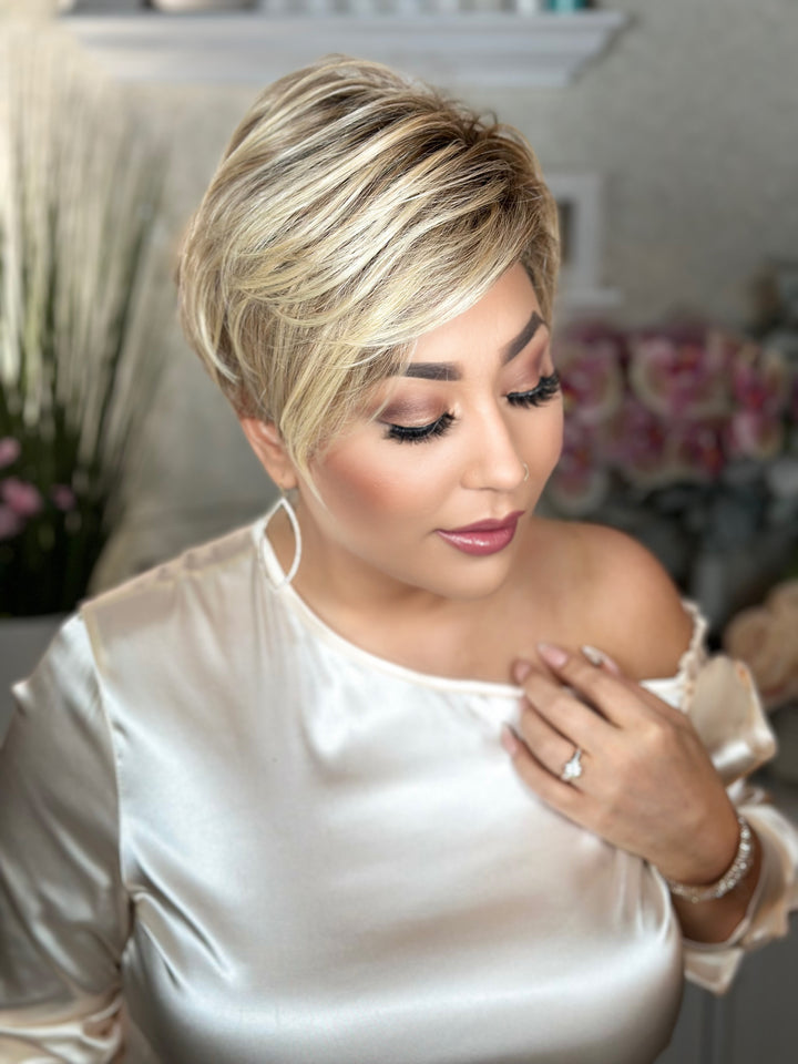 VANITY FAIRE - Sunlit Beige Blonde