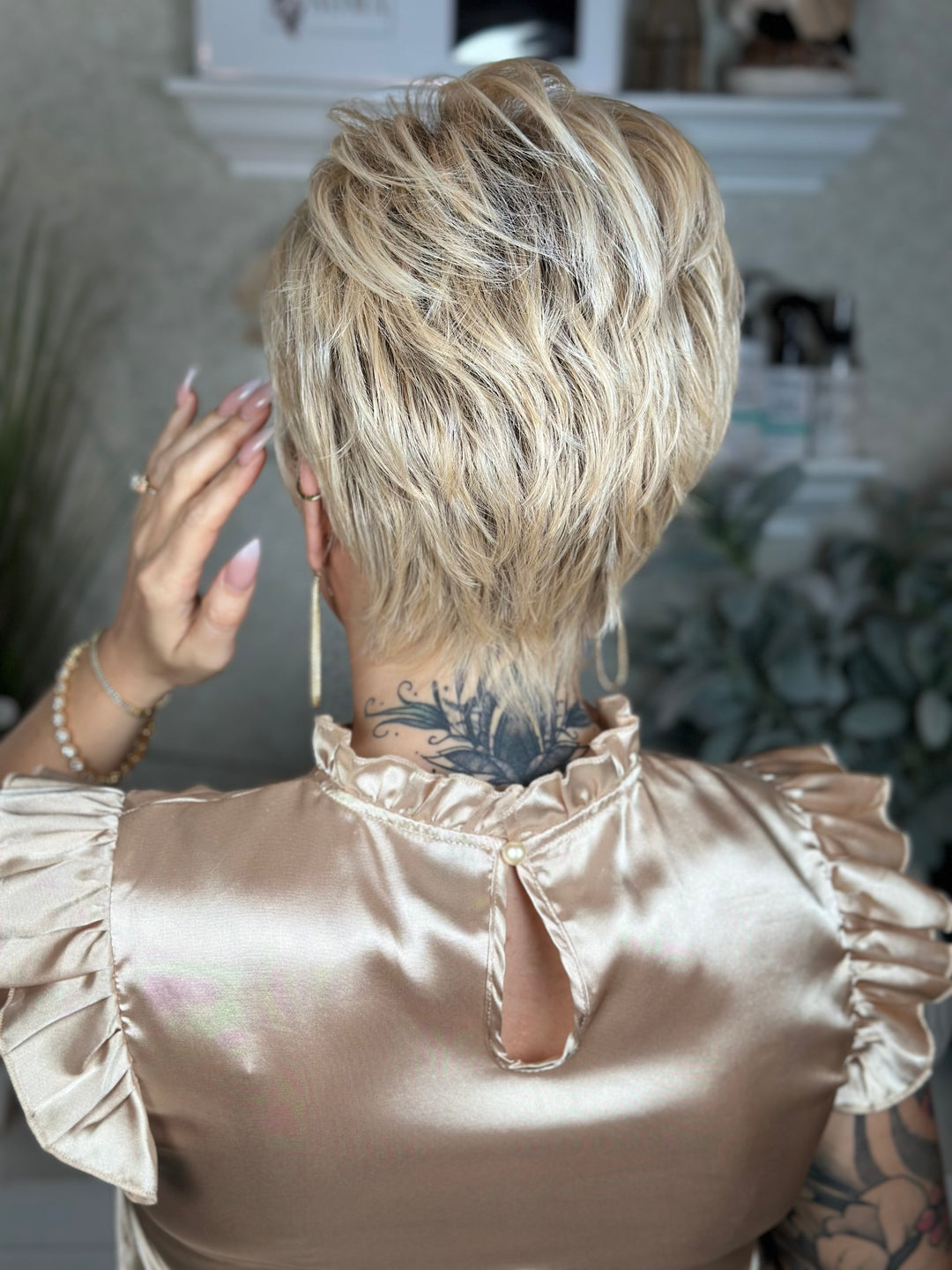 FEELING FAB - Frosted Honey Blonde