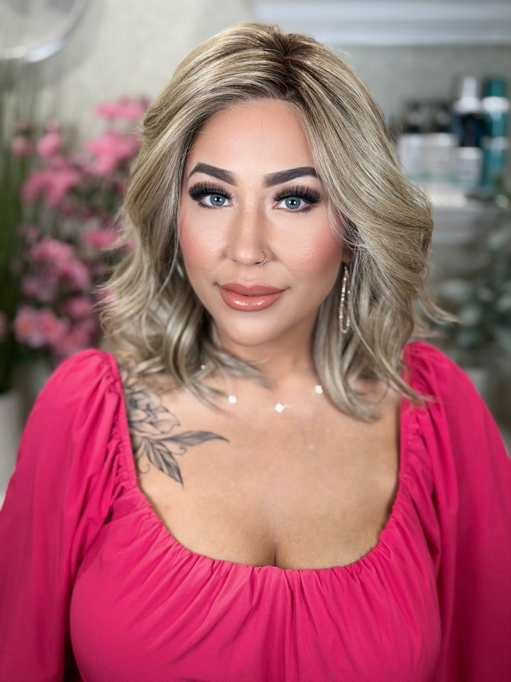 WELL VERSED - Soft Beige Blonde
