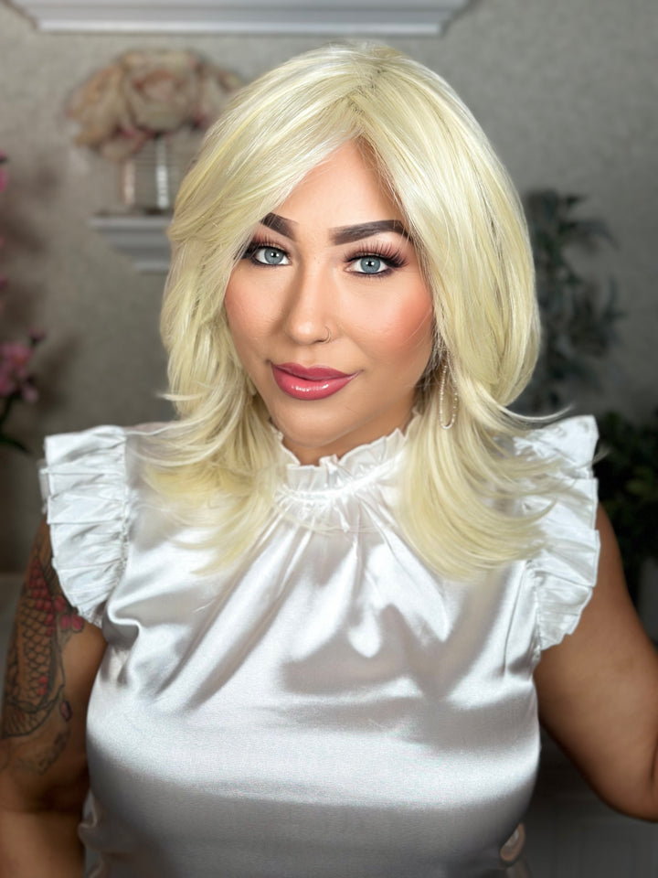 ELEGANCE AWAITS - Creamy Blonde