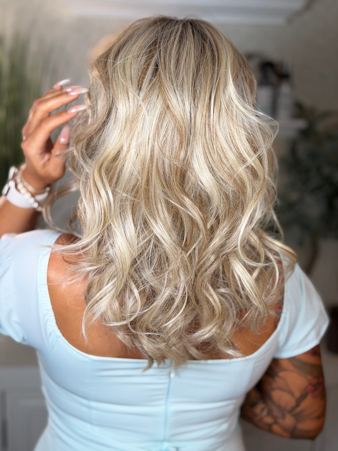 GORGEOUS GODDESS - Sandy Blonde