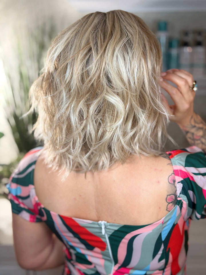 FLIRT ALERT - Sandy Blonde
