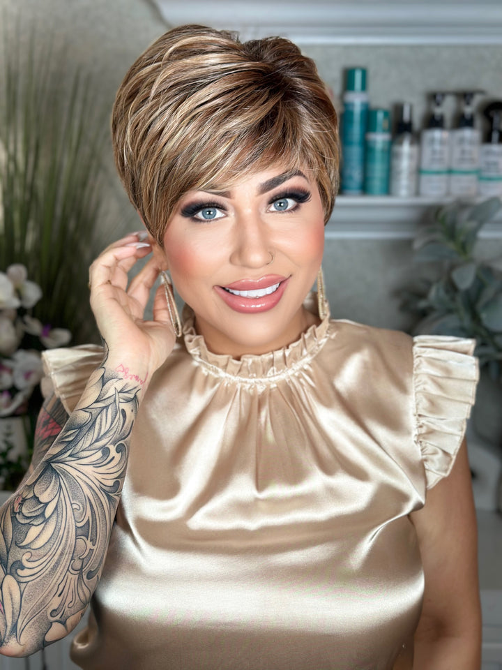 FEELING FAB - Toasted Almond